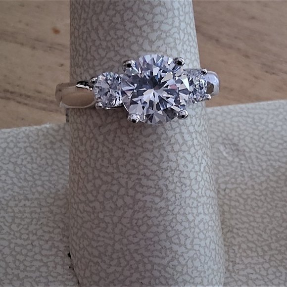 Ring - Picture 1 of 1